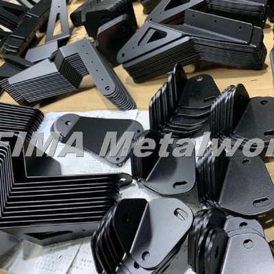 Laser Cutting Customized Bending Metal Parts Services3
